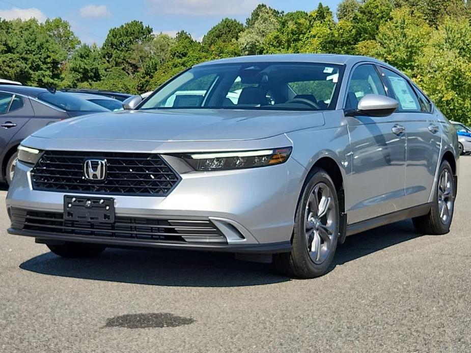 new 2024 Honda Accord car, priced at $29,600