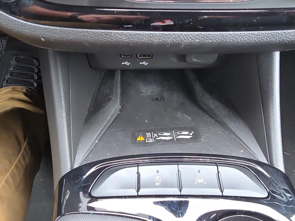 used 2025 Buick Envista car, priced at $27,897