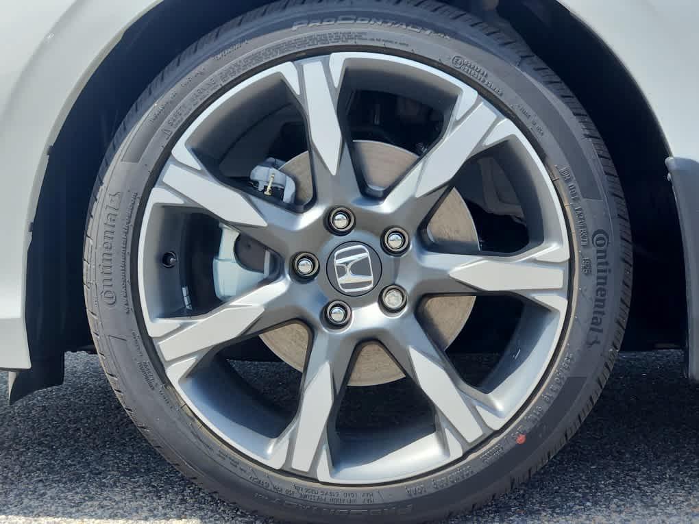 new 2026 Honda Civic Hybrid car, priced at $33,900
