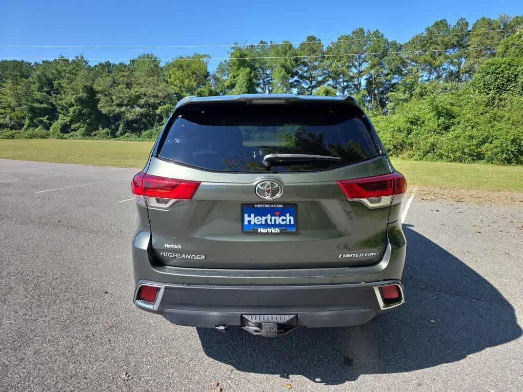 used 2018 Toyota Highlander car, priced at $16,487