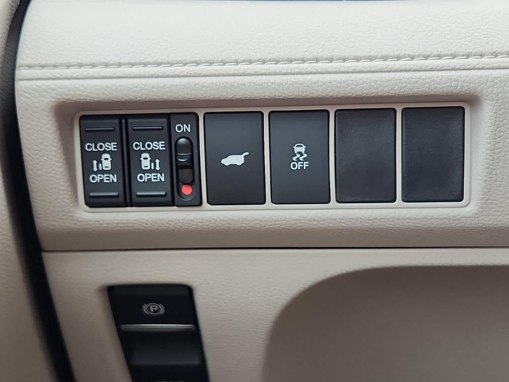 new 2026 Honda Odyssey car, priced at $45,320