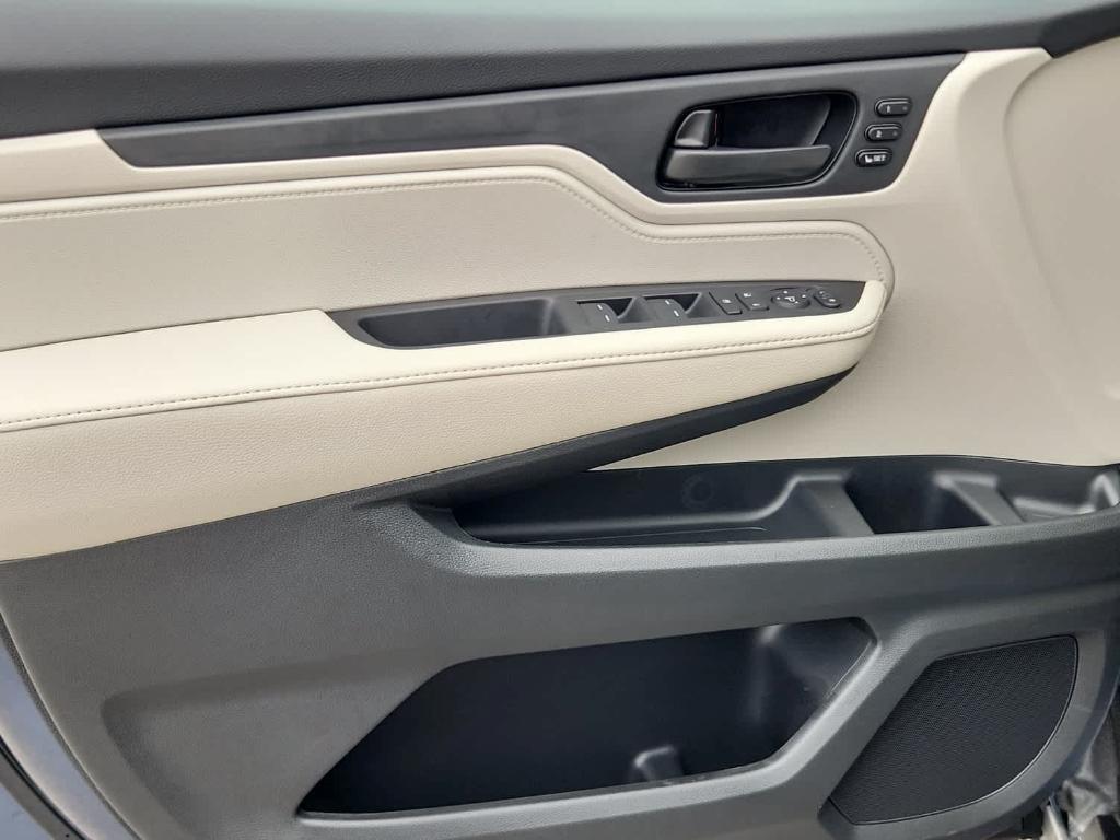 new 2026 Honda Odyssey car, priced at $45,320