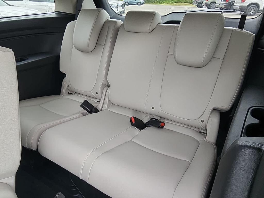 new 2026 Honda Odyssey car, priced at $45,320