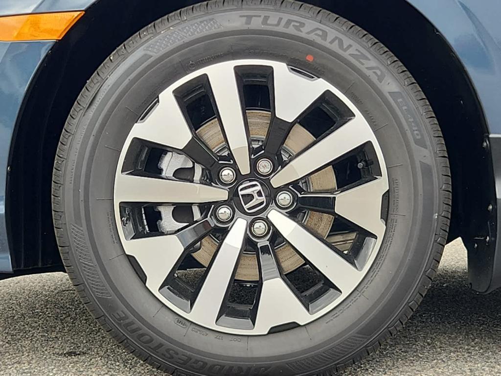 new 2026 Honda Odyssey car, priced at $45,320