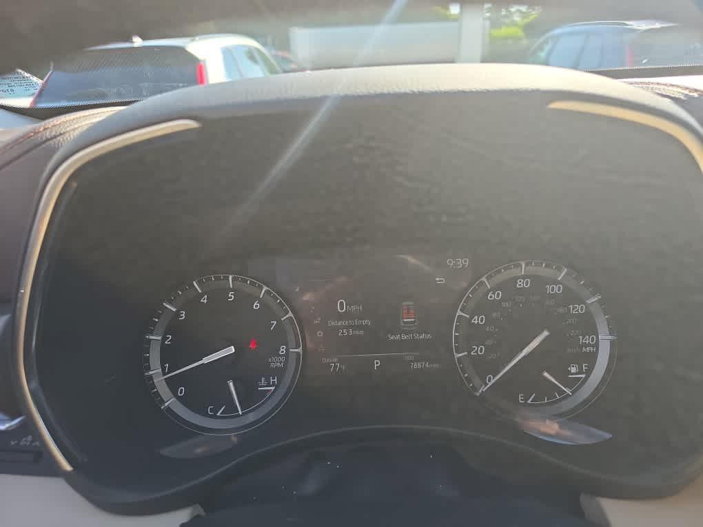 used 2021 Toyota Highlander car, priced at $31,555