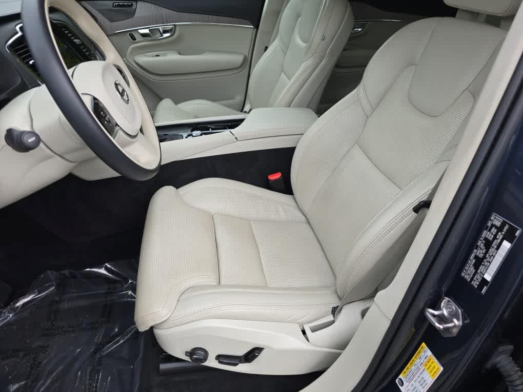 used 2022 Volvo XC90 car, priced at $42,221