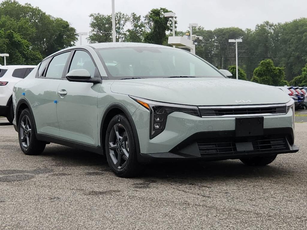 new 2025 Kia K4 car, priced at $24,340