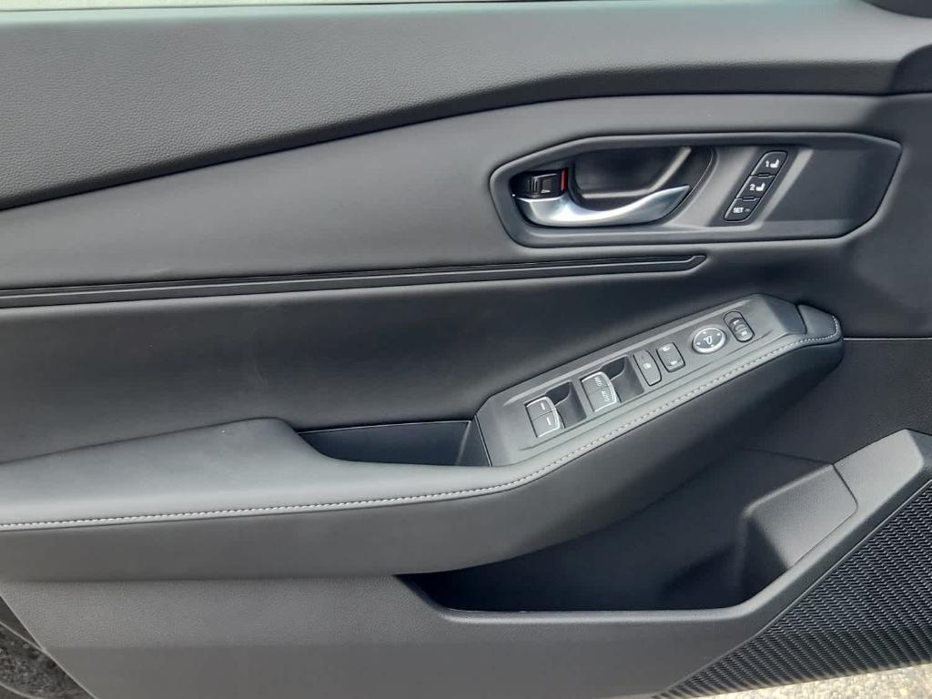 new 2025 Honda Accord Hybrid car, priced at $36,525