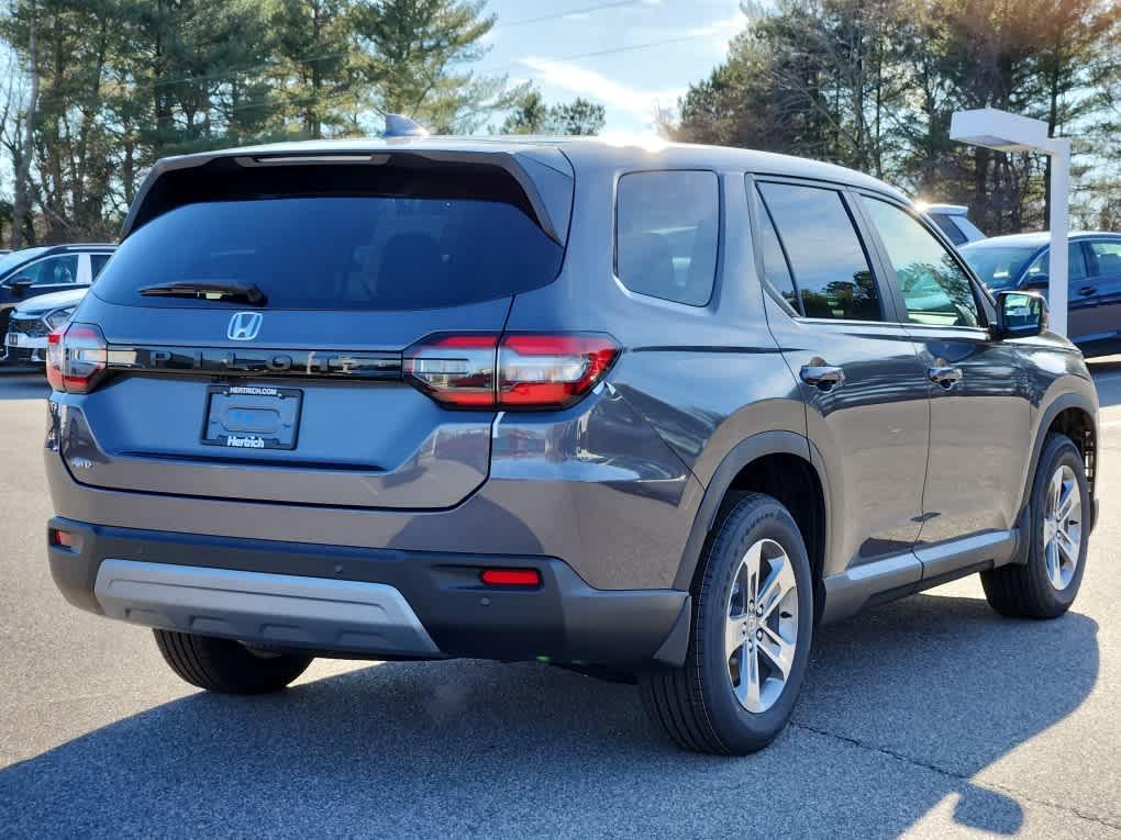 new 2025 Honda Pilot car, priced at $47,780