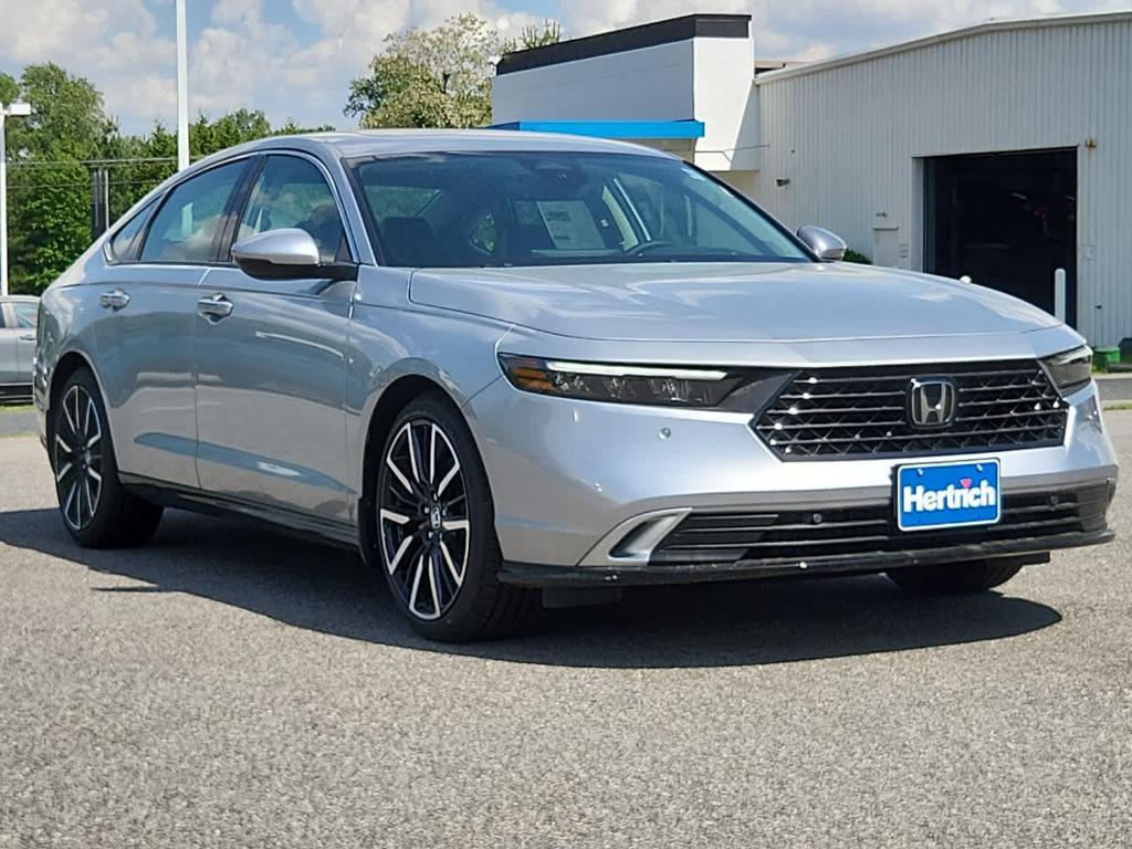 new 2025 Honda Accord Hybrid car, priced at $40,450