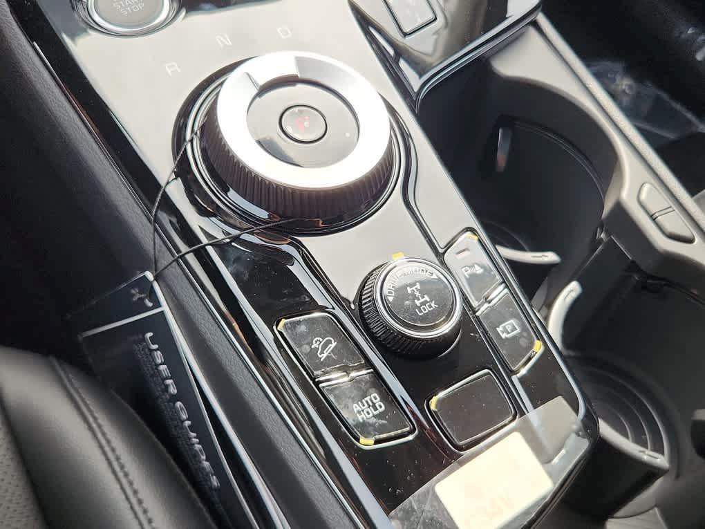 new 2025 Kia Sportage Hybrid car, priced at $35,660