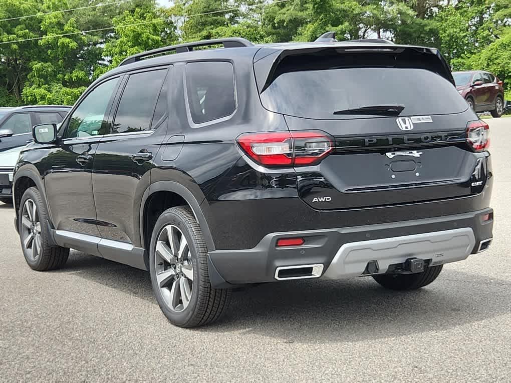 new 2025 Honda Pilot car, priced at $56,250