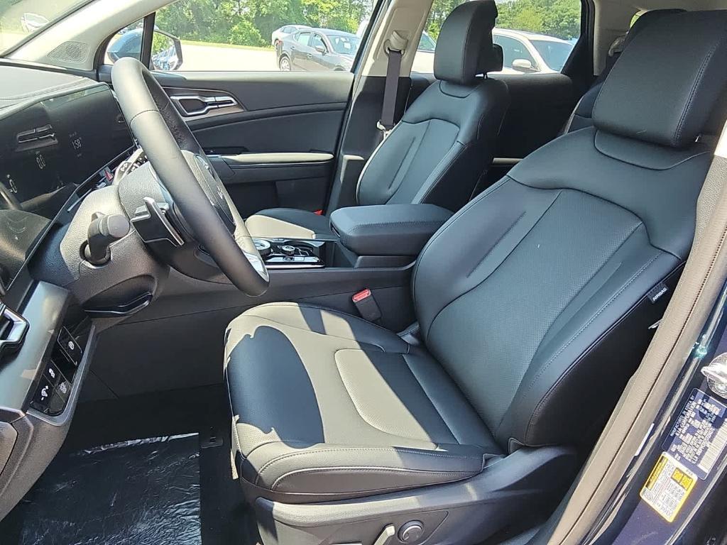 new 2025 Kia Sportage Hybrid car, priced at $34,160