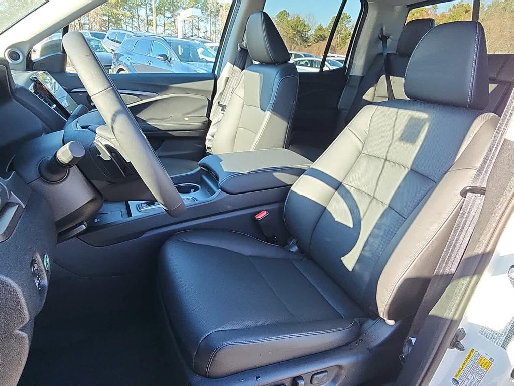 new 2025 Honda Ridgeline car, priced at $46,730