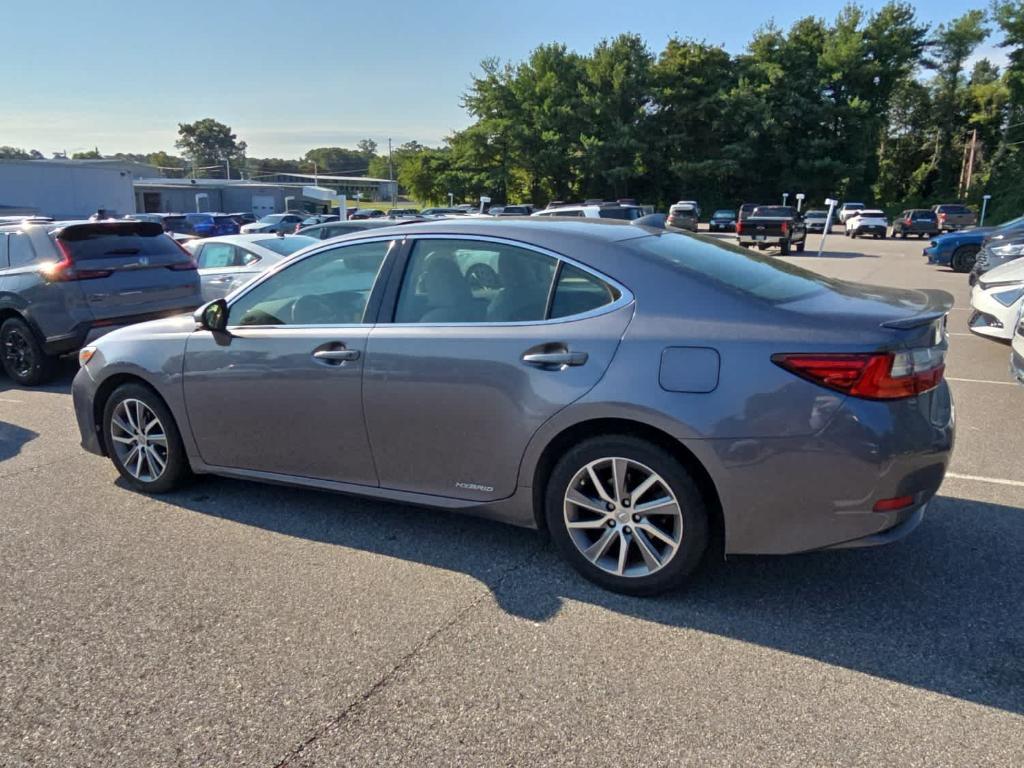 used 2016 Lexus ES 300h car, priced at $17,295