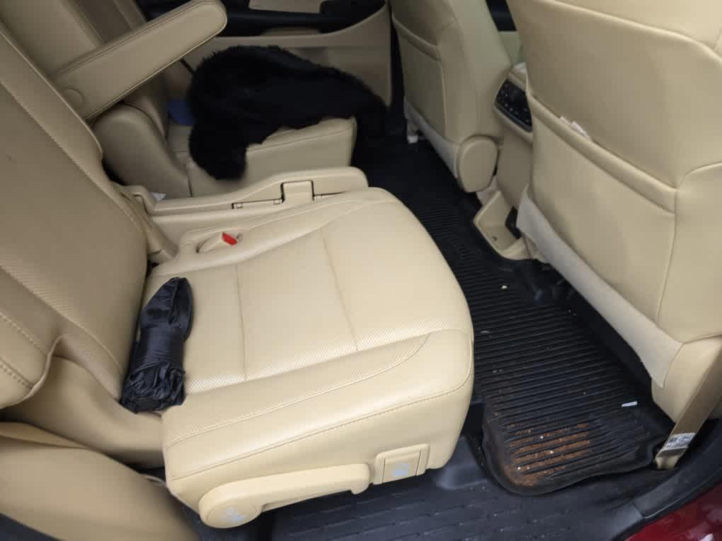 used 2018 Toyota Highlander car, priced at $25,649