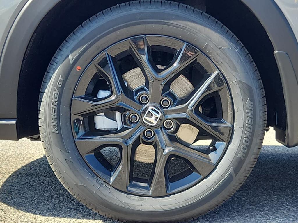 new 2025 Honda HR-V car, priced at $30,850
