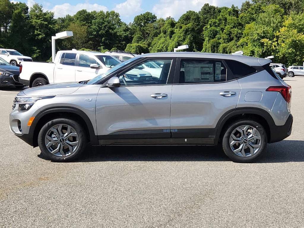 new 2026 Kia Seltos car, priced at $25,275