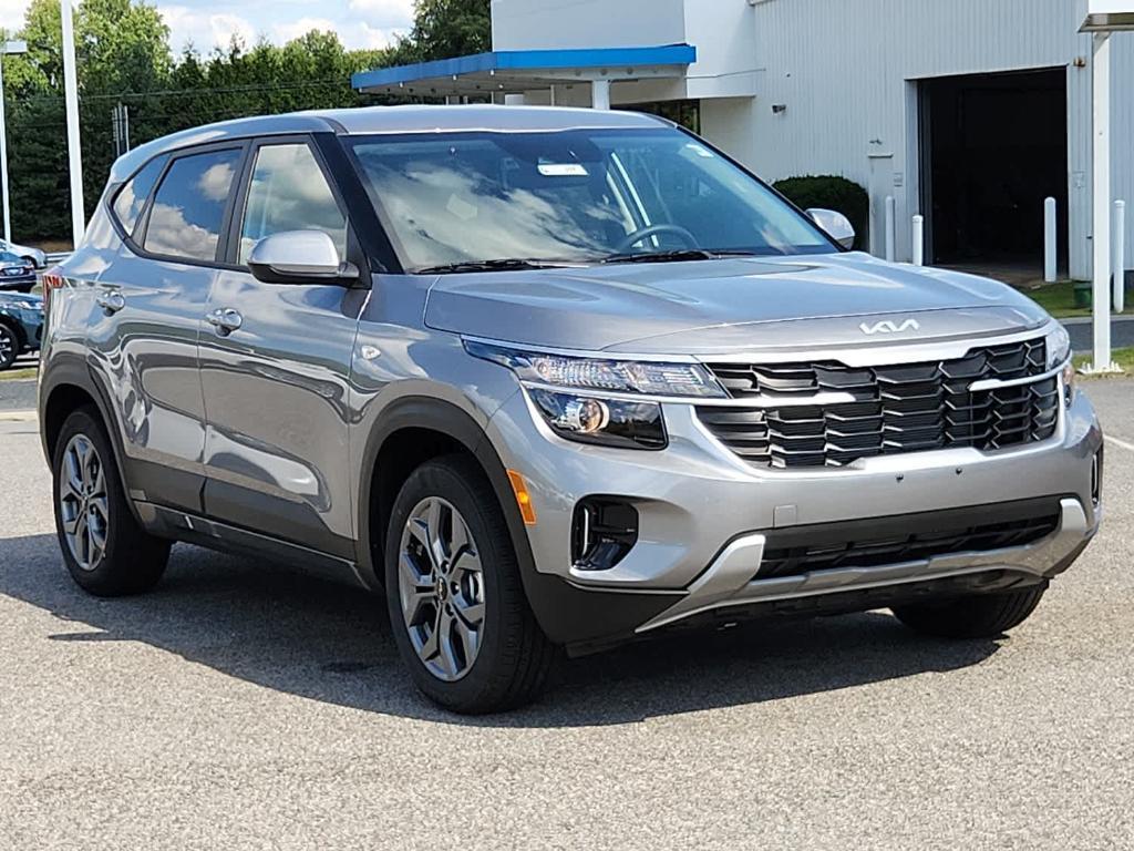 new 2026 Kia Seltos car, priced at $25,275