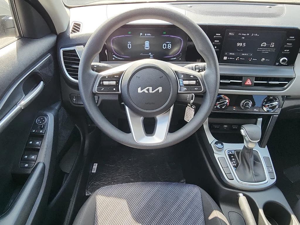 new 2026 Kia Seltos car, priced at $25,275