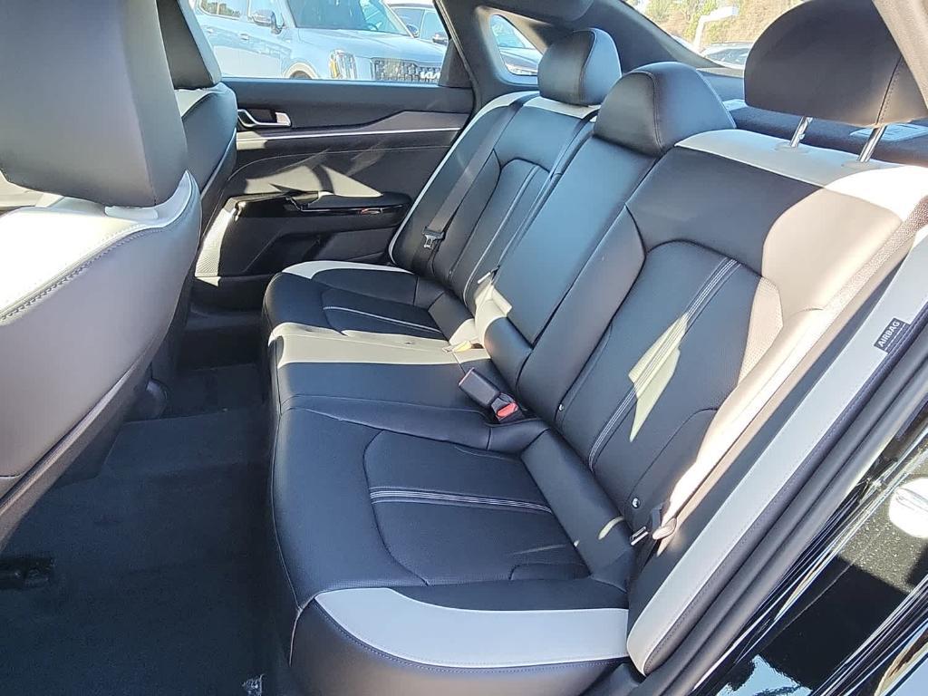 new 2025 Kia K5 car, priced at $30,930