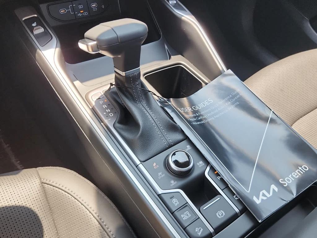 new 2025 Kia Sorento car, priced at $43,960
