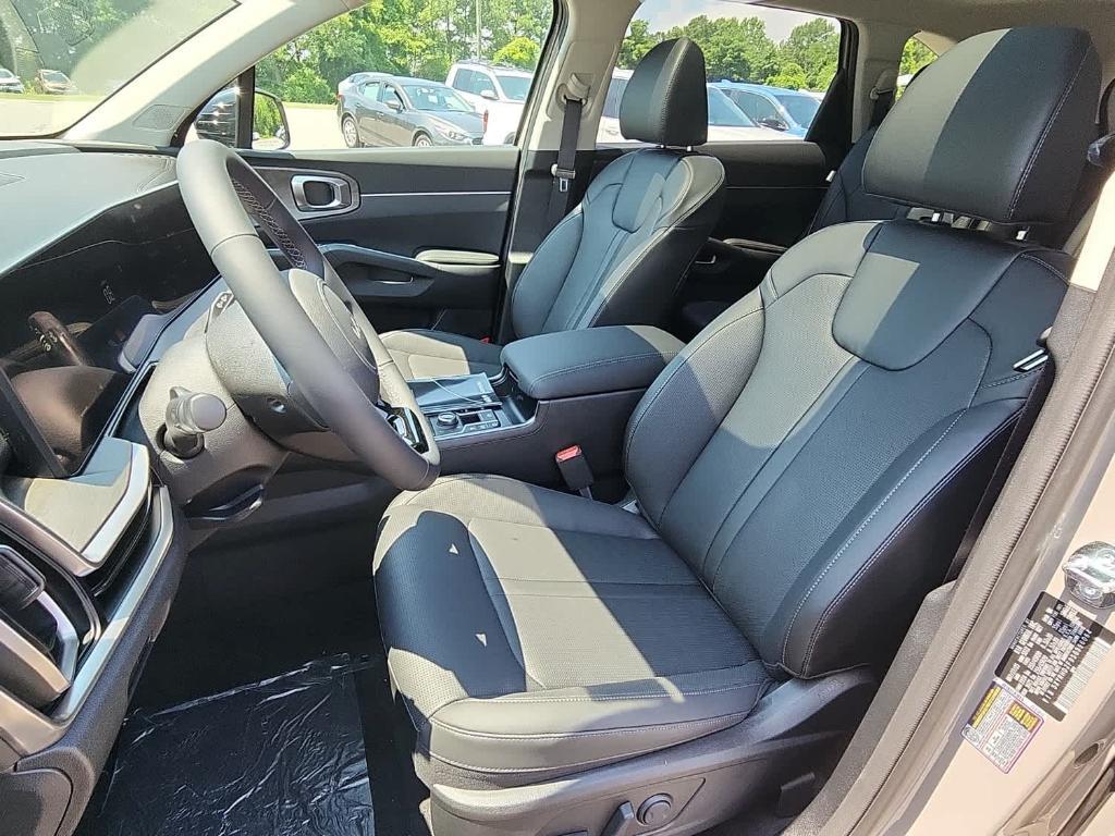 new 2025 Kia Sorento car, priced at $43,960