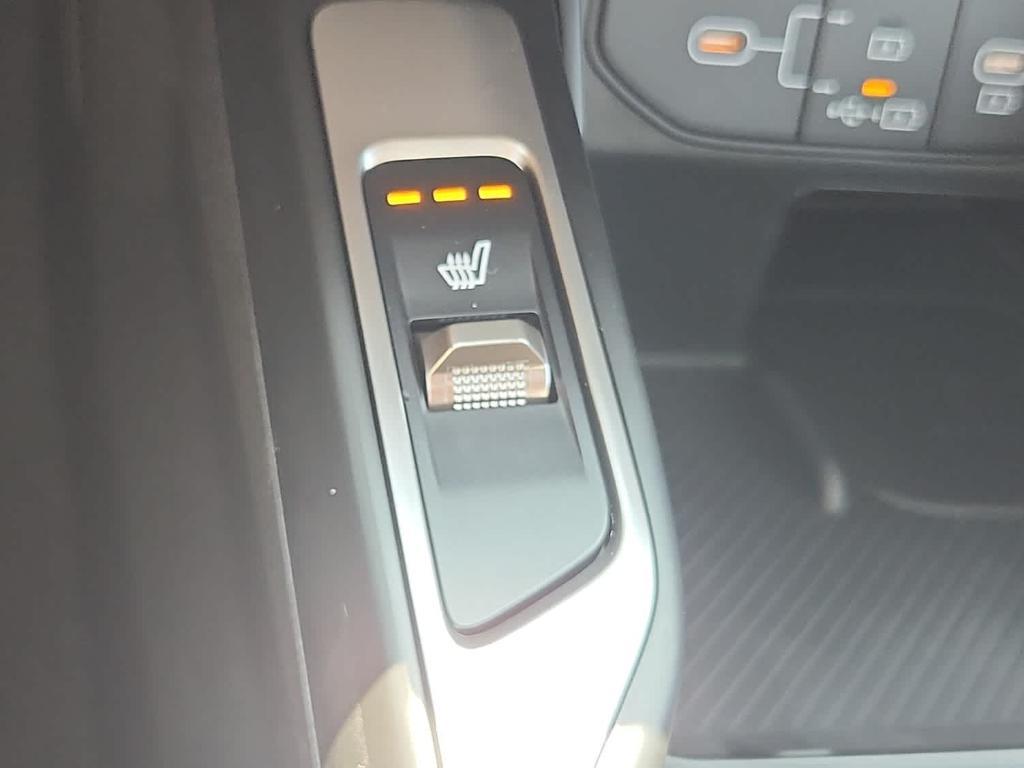 new 2025 Kia Sorento car, priced at $43,960