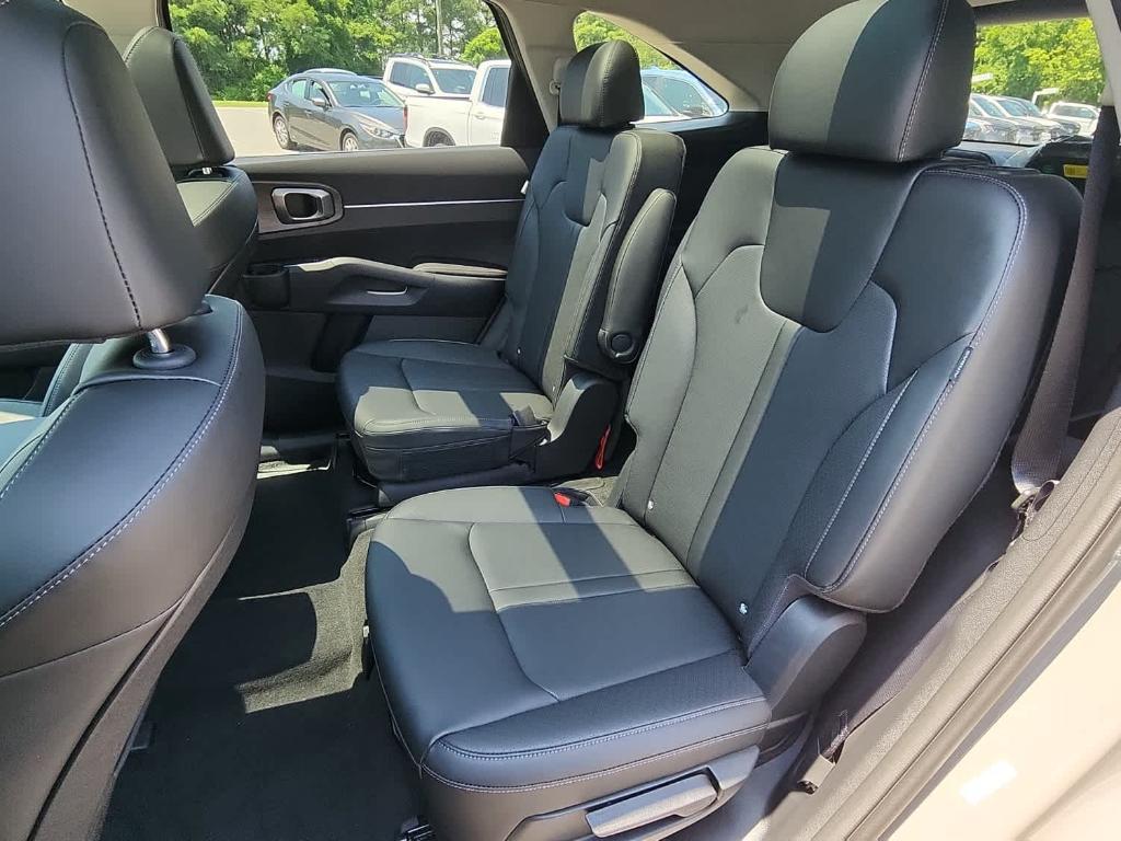 new 2025 Kia Sorento car, priced at $43,960