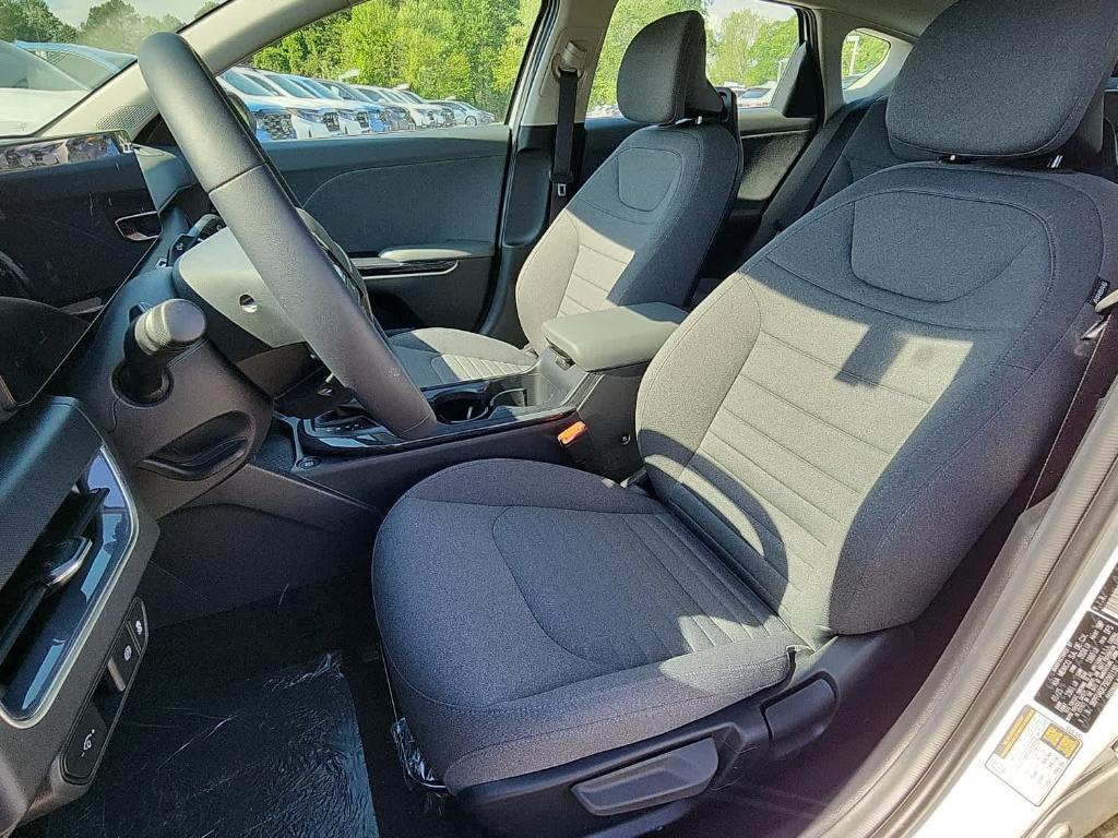 new 2025 Kia K4 car, priced at $25,715