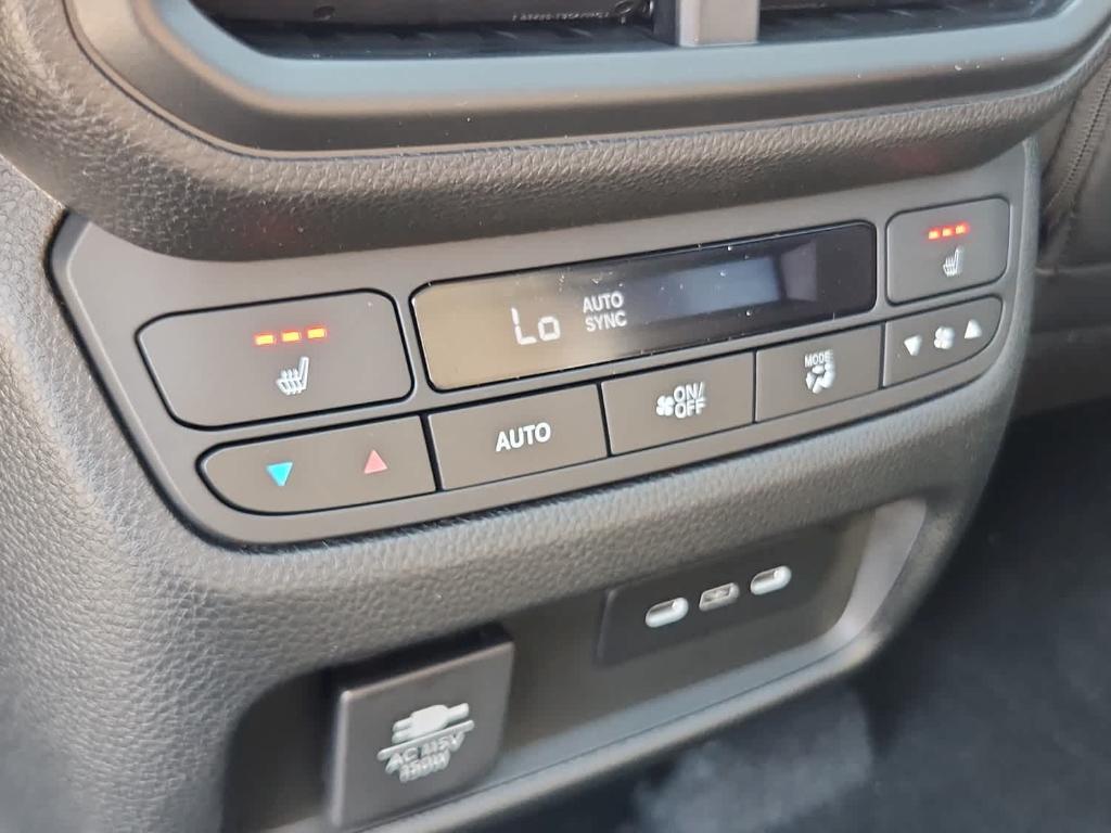 new 2025 Honda Pilot car, priced at $54,530