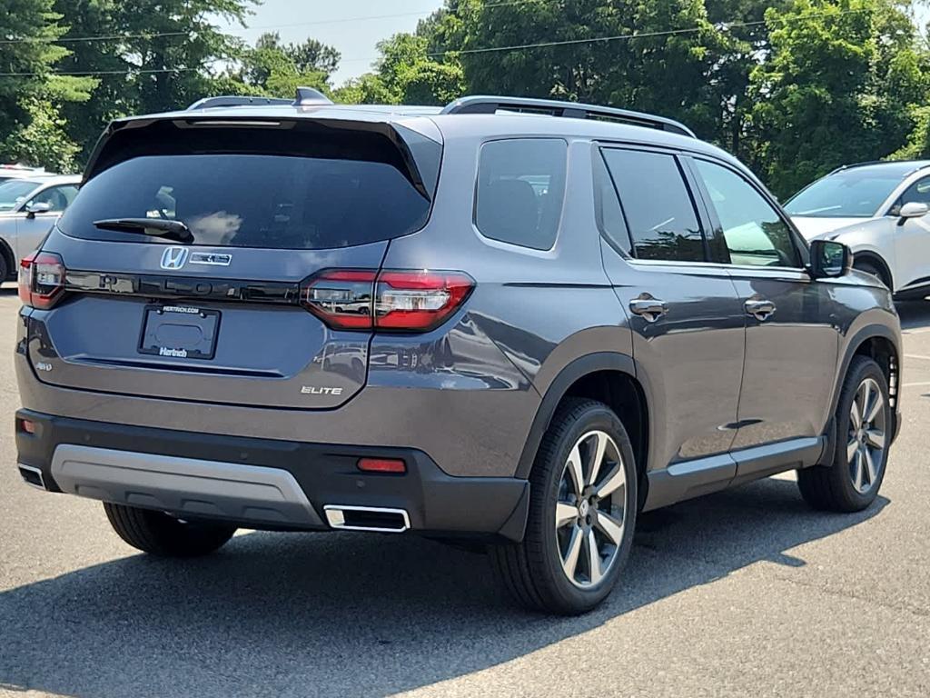 new 2025 Honda Pilot car, priced at $54,530