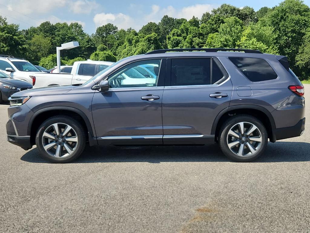 new 2025 Honda Pilot car, priced at $54,530