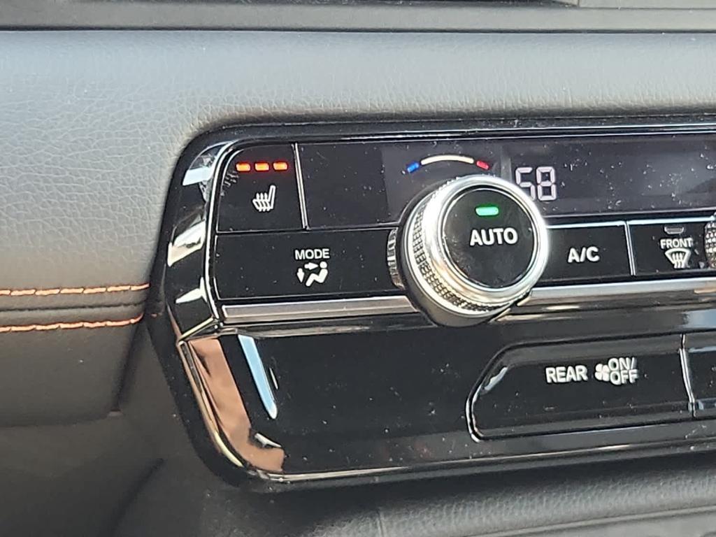 new 2025 Honda Pilot car, priced at $51,350