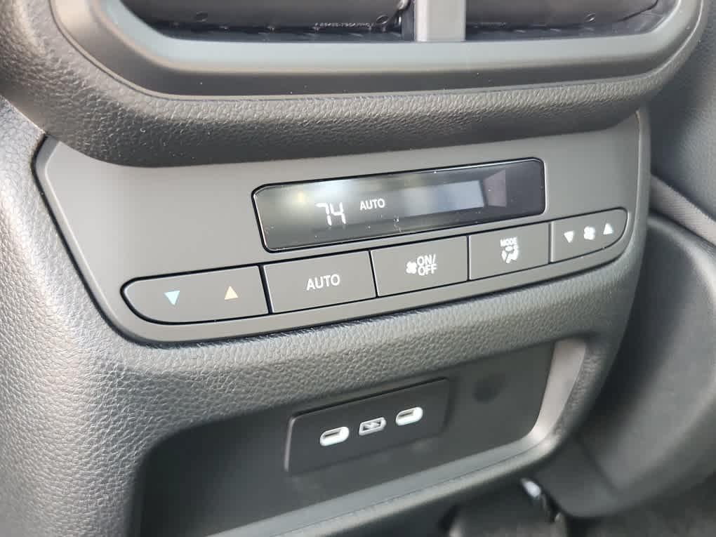 new 2025 Honda Pilot car, priced at $51,550