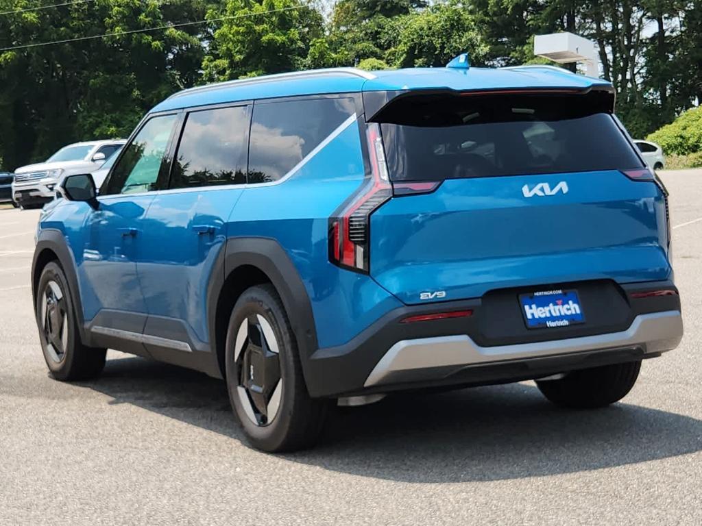 new 2026 Kia EV9 car, priced at $66,470