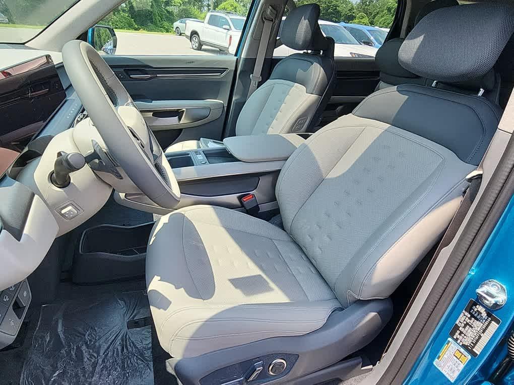 new 2026 Kia EV9 car, priced at $66,470
