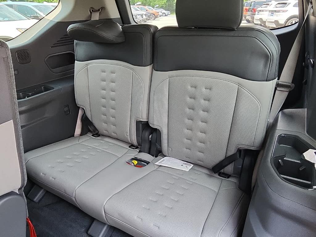 new 2026 Kia EV9 car, priced at $66,470