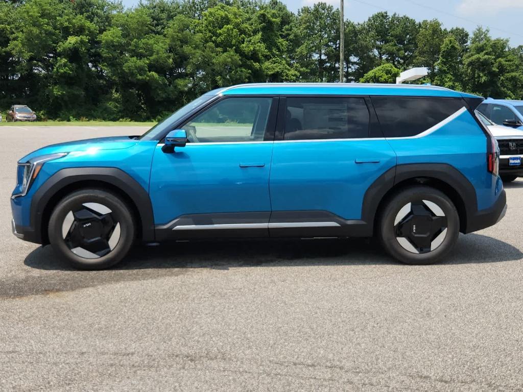 new 2026 Kia EV9 car, priced at $66,470