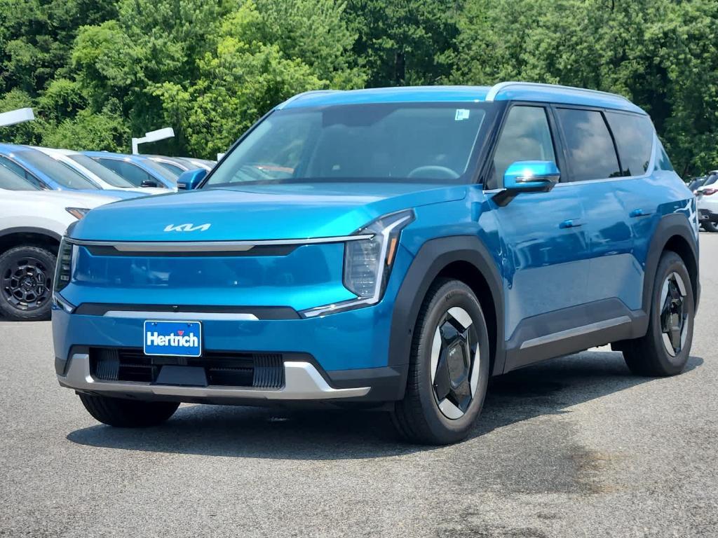 new 2026 Kia EV9 car, priced at $66,470
