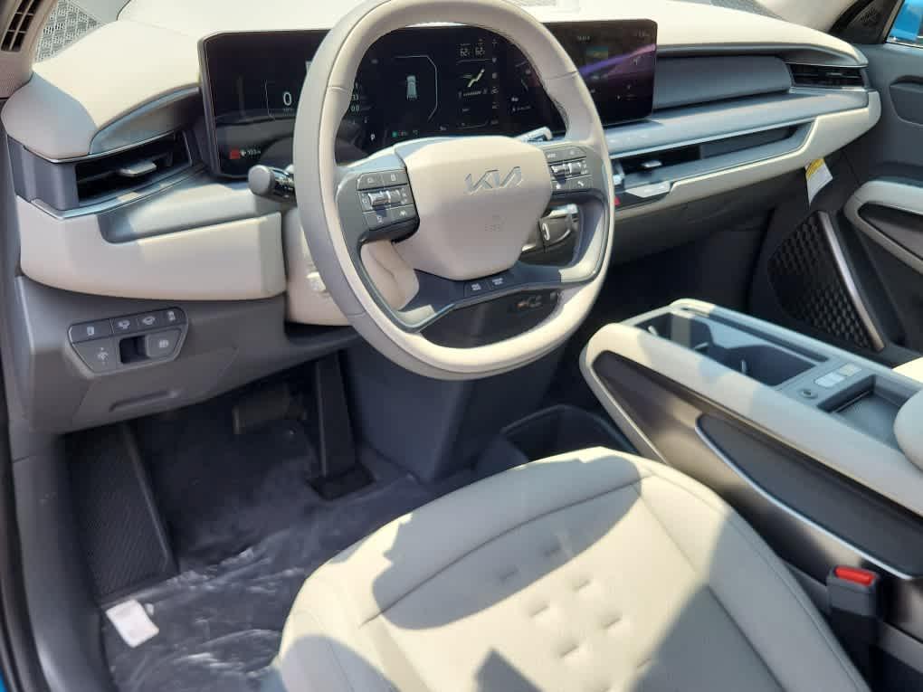 new 2026 Kia EV9 car, priced at $66,470