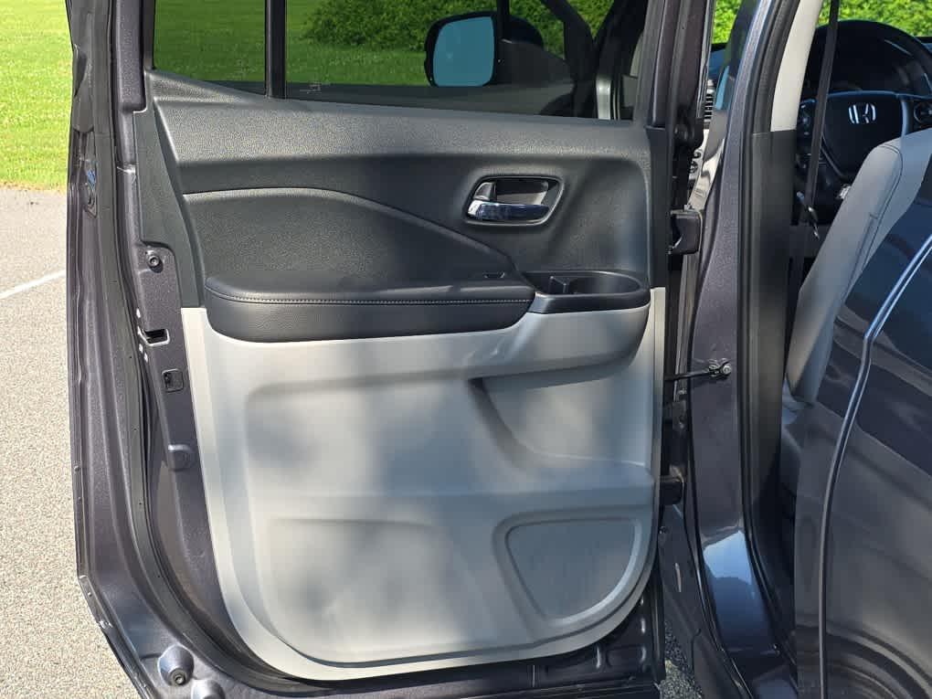 used 2023 Honda Ridgeline car, priced at $35,467