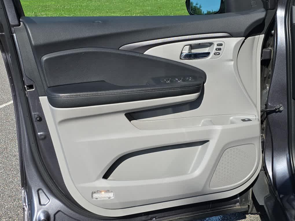 used 2023 Honda Ridgeline car, priced at $35,467