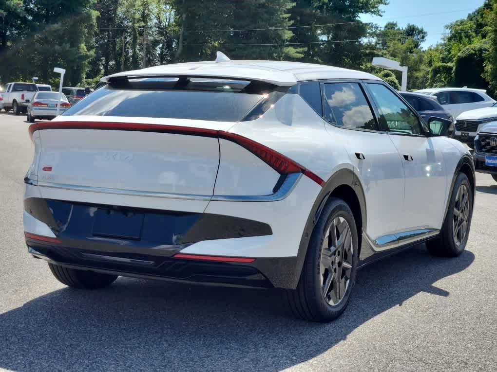 new 2025 Kia EV6 car, priced at $56,710