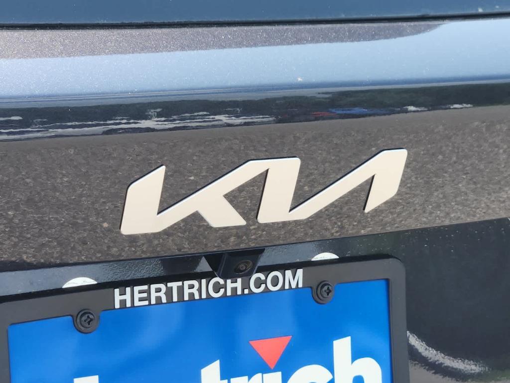 new 2025 Kia Sorento car, priced at $37,830