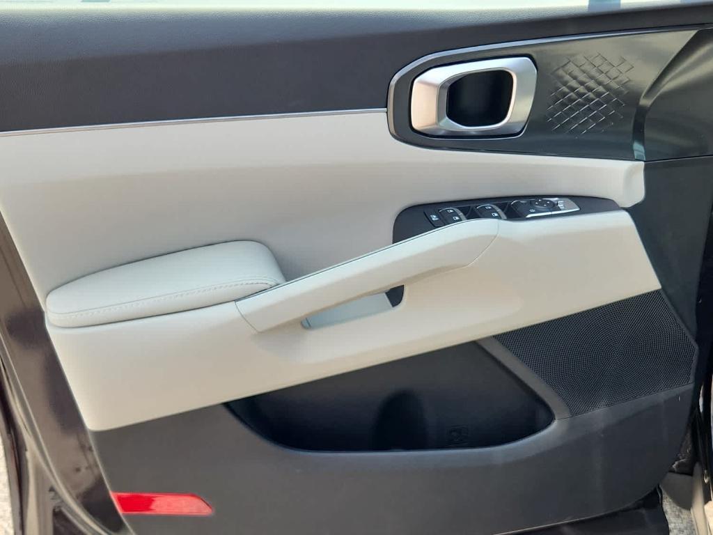 new 2025 Kia Sorento car, priced at $37,830