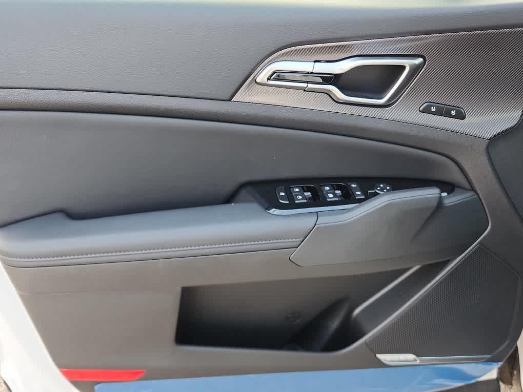 new 2025 Kia Sportage car, priced at $38,535
