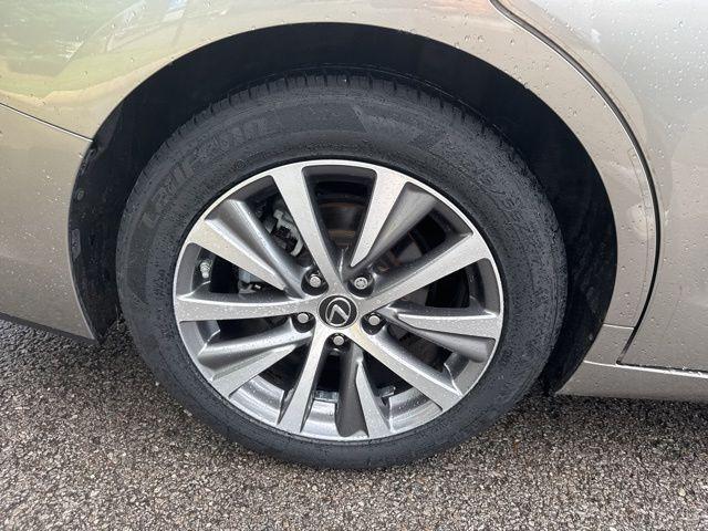 used 2021 Lexus ES 350 car, priced at $28,661