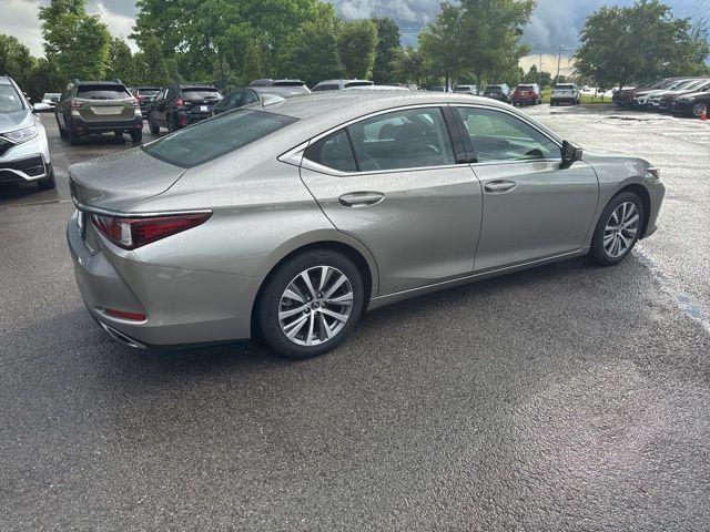 used 2021 Lexus ES 350 car, priced at $28,661