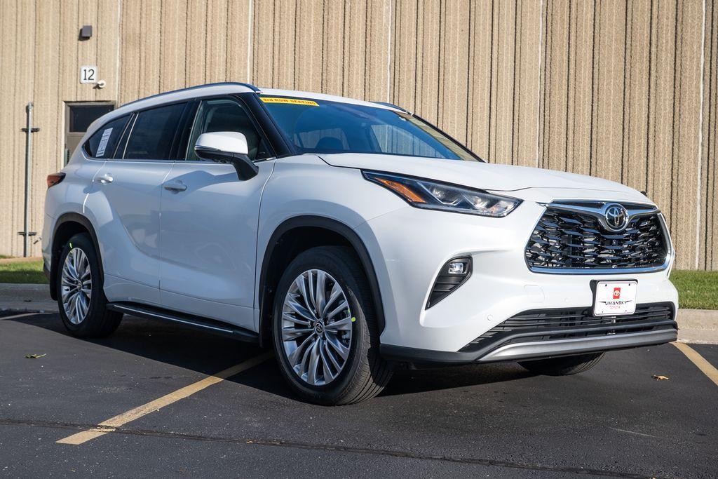 new 2026 Toyota Highlander car, priced at $55,555